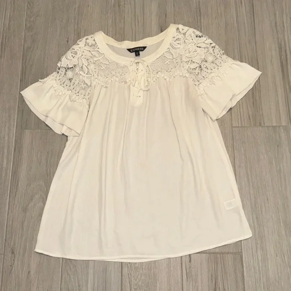 White Lace Detail Blouse - Picture 2 of 4